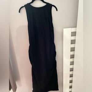 Old Navy Blue Size Large Maternity Sleeveless Midi Dress with Ruched Sides